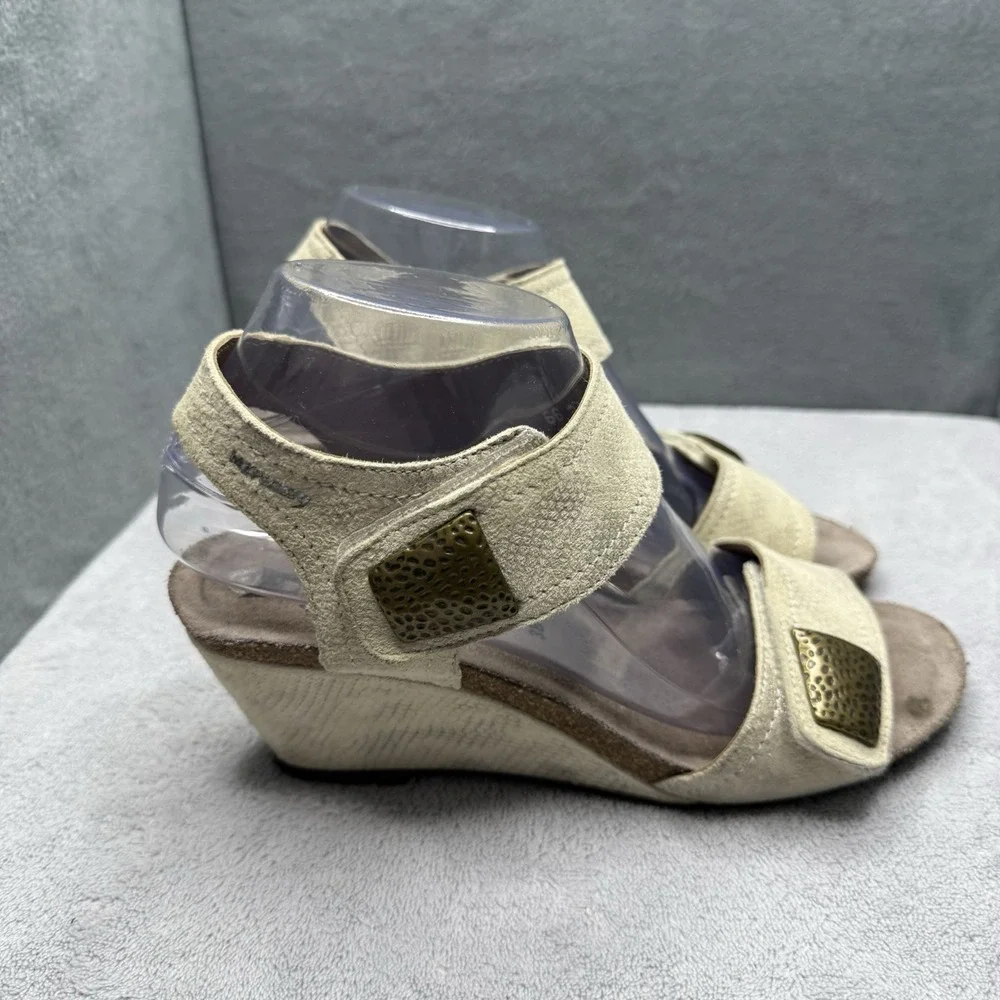 Mephisto Womens 8 EU 38 Beige Metallic Leather Wedge Sandals Comfort